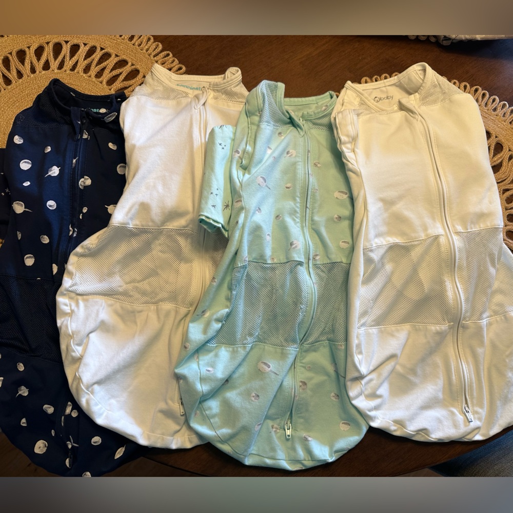 Happiest baby size small sleep sacks